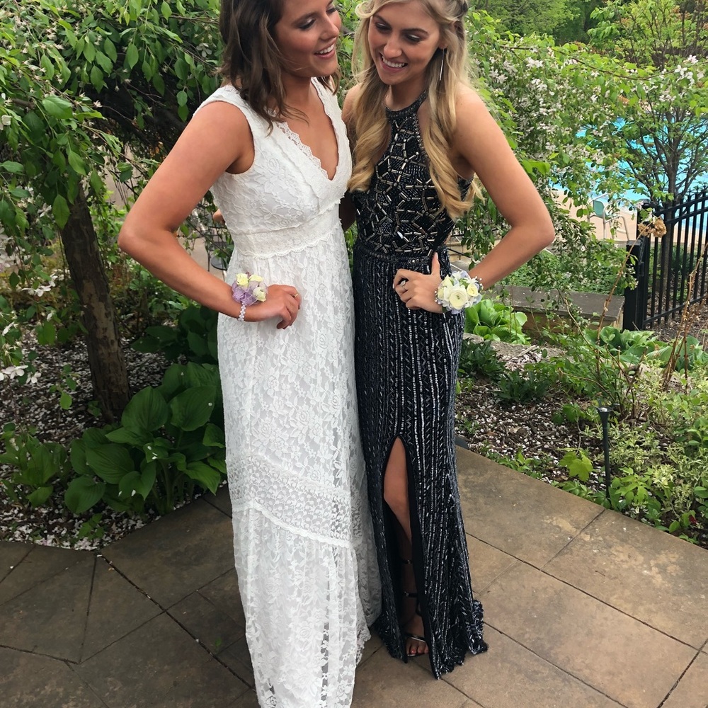 NEVER WORN PRIMAVERA COUTURE PROM DRESS!